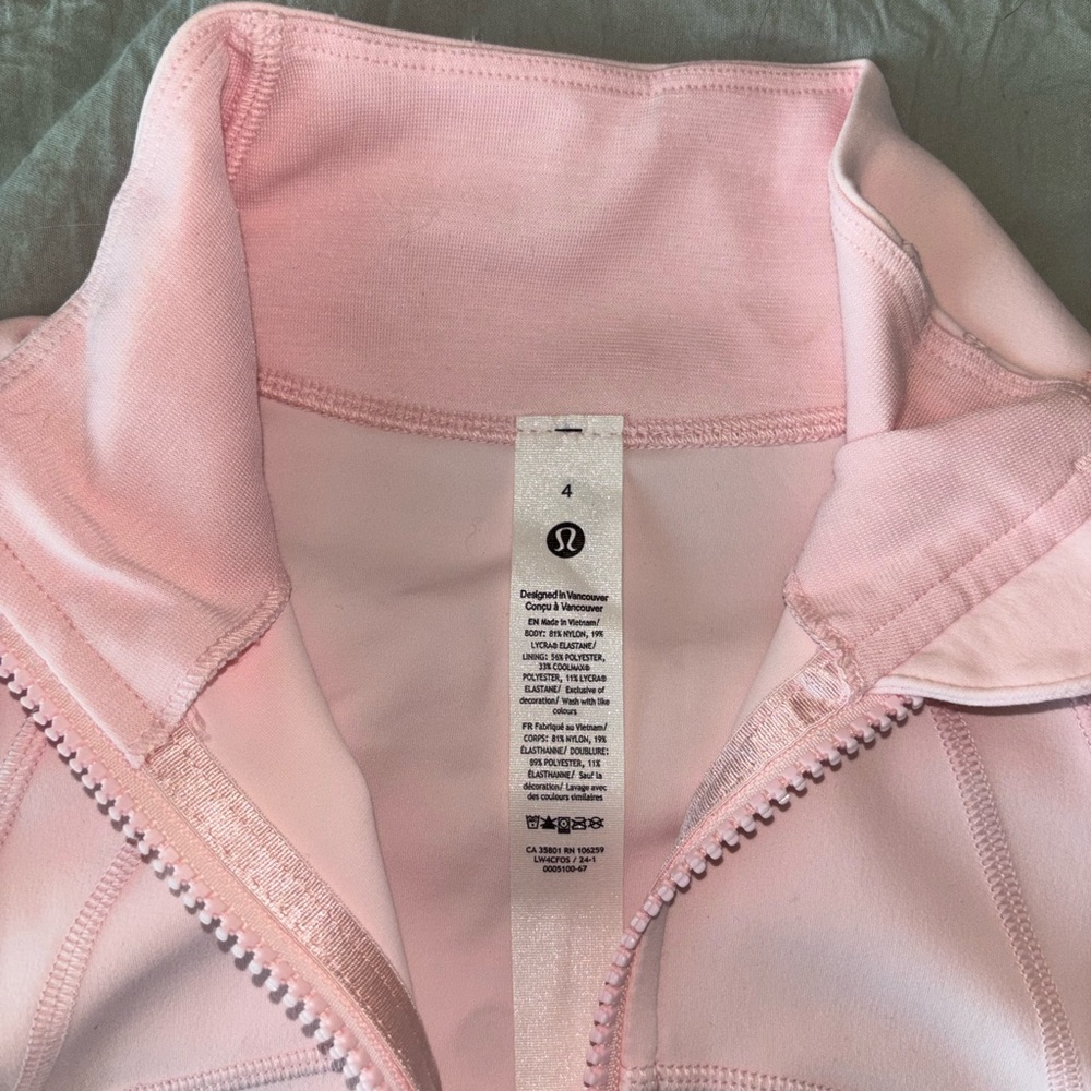 Lululemon Define Jacket - Picture 2 of 4